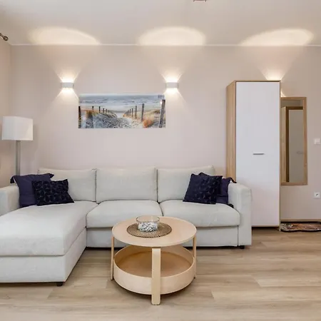 Pet-friendly With Air Conditioning Jagiellonska By Renters Apartment Darlowo