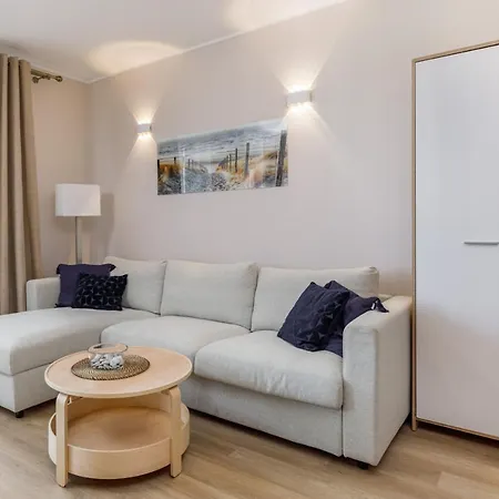 Pet-friendly With Air Conditioning Jagiellonska By Renters Apartment Darłowo