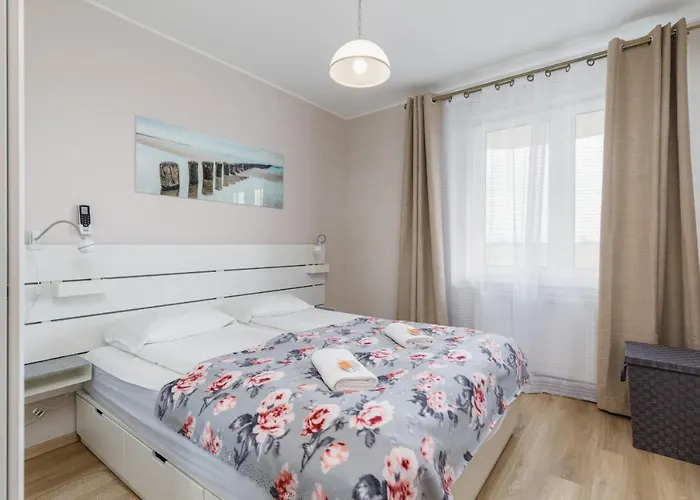 Pet-friendly With Air Conditioning Jagiellonska By Renters *